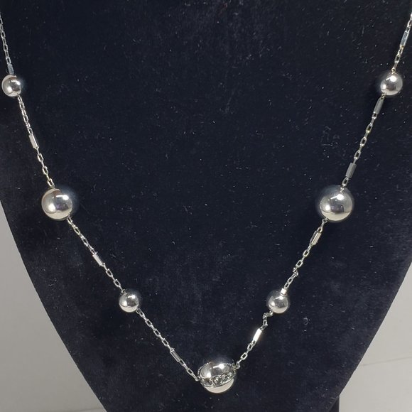 NWT Coldwater Creek 48 Inches Silver tone Vega beads with Crystal Necklace - Picture 3 of 10